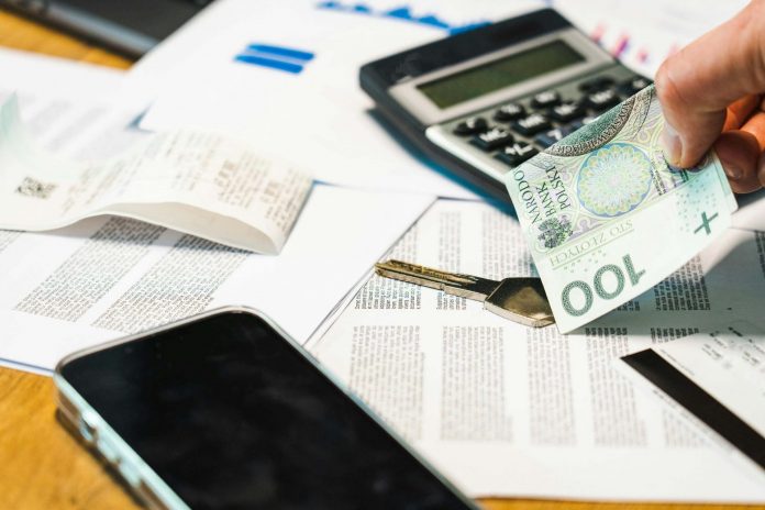 papierowe faktury (1) papierowe faktury