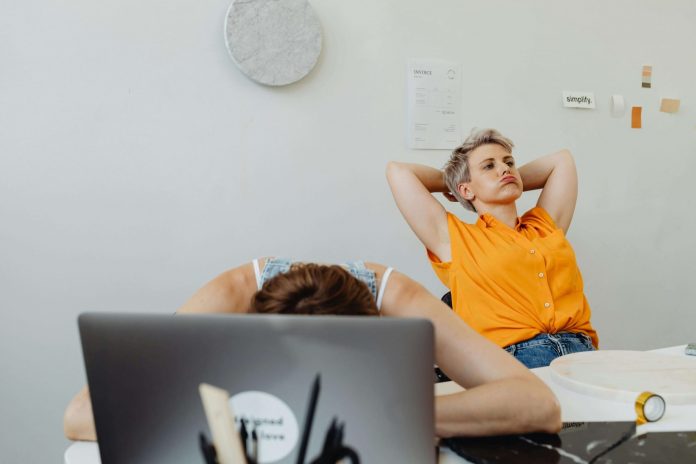 Jak zwolnić pracownika Jak zwolnić pracownika